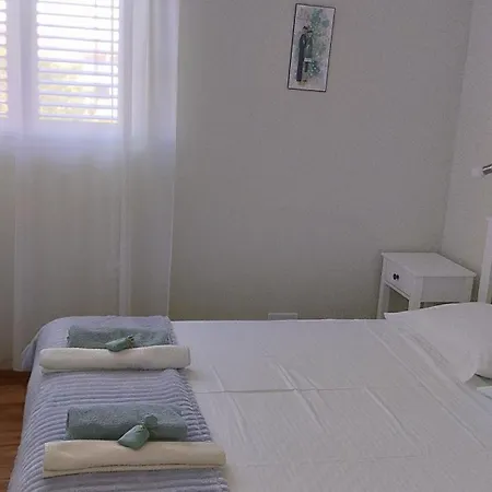 More * Vodice