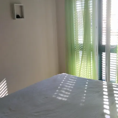 More Apartment *